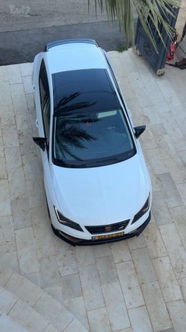 סיאט לאון