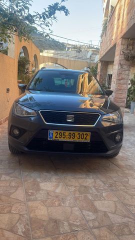 סיאט ארונה