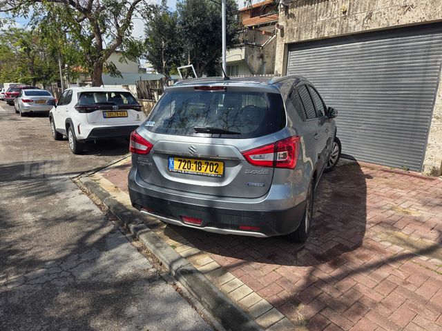 סוזוקי קרוסאובר