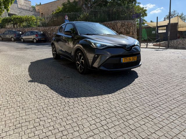 טויוטה C-HR