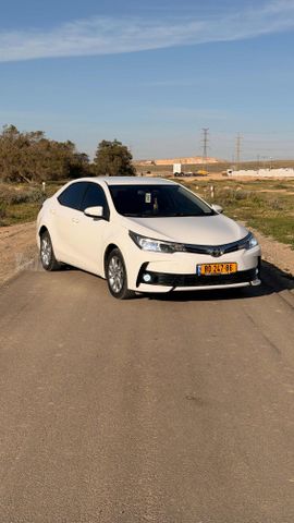 טויוטה קורולה