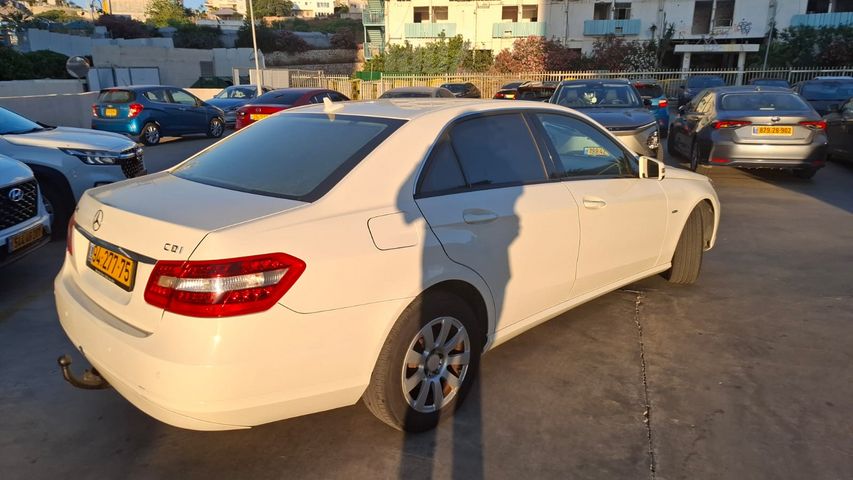 מרצדס-בנץ E-class