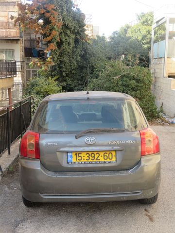 טויוטה קורולה