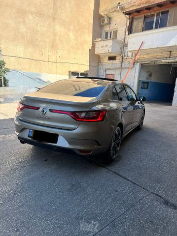 רנו מגאן
