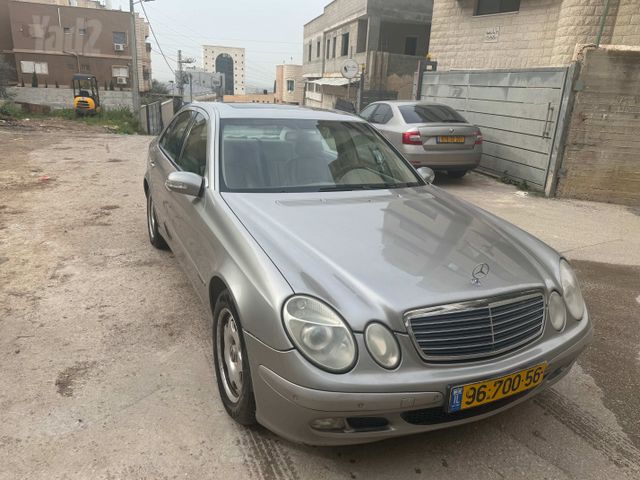 מודעת רכב מרצדס-בנץ E-class