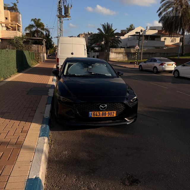 מאזדה 3