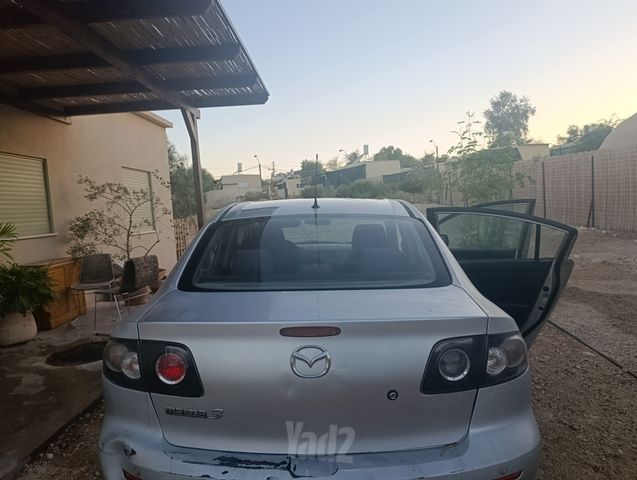 מאזדה 3