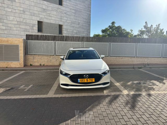 מאזדה 3