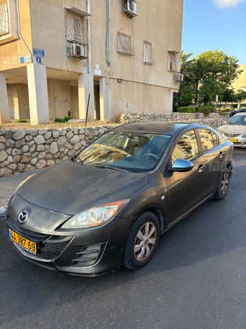 מאזדה 3
