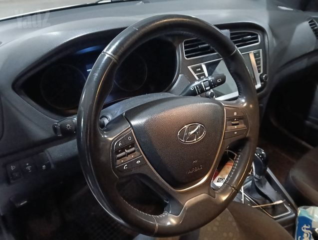 מודעת רכב יונדאי i20