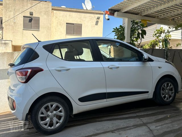 יונדאי i10