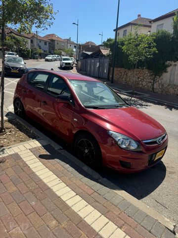 יונדאי i30