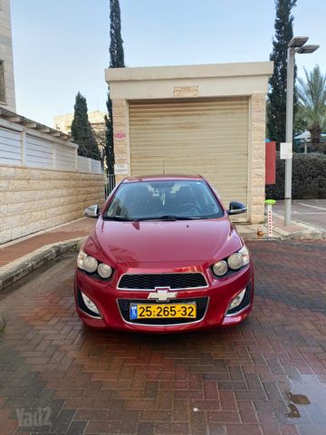 שברולט סוניק