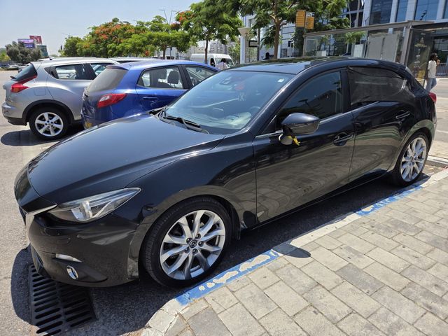 מאזדה 3