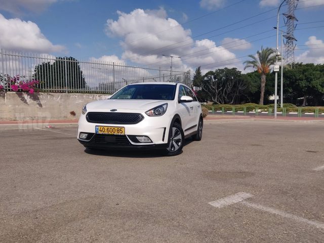 קיה נירו