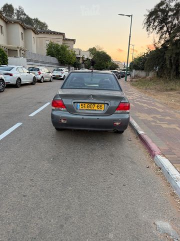 מיצובישי לנסר