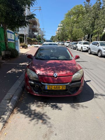 רנו מגאן