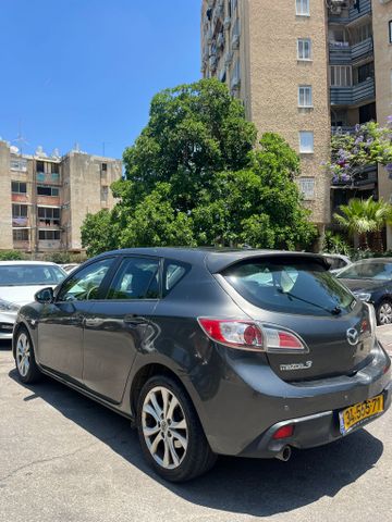 מאזדה 3
