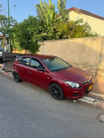 יונדאי i30