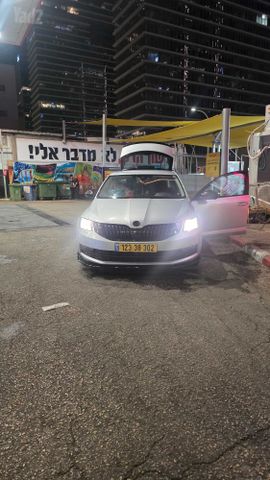 סקודה אוקטביה