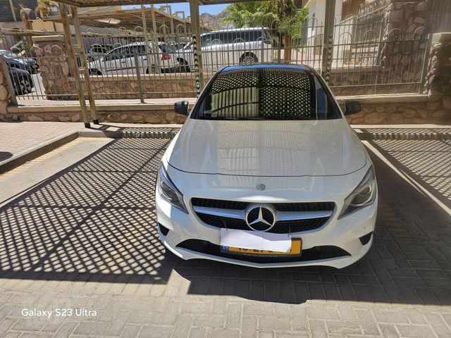 מודעת רכב מרצדס-בנץ CLA