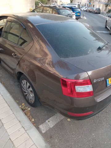 סקודה אוקטביה