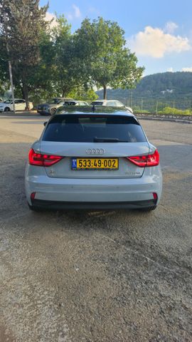 אאודי A1