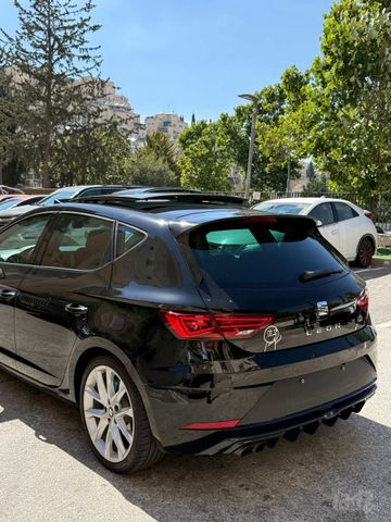 מודעת רכב סיאט לאון