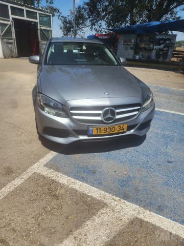 מודעת רכב מרצדס-בנץ C-class