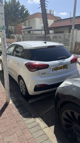 יונדאי i20