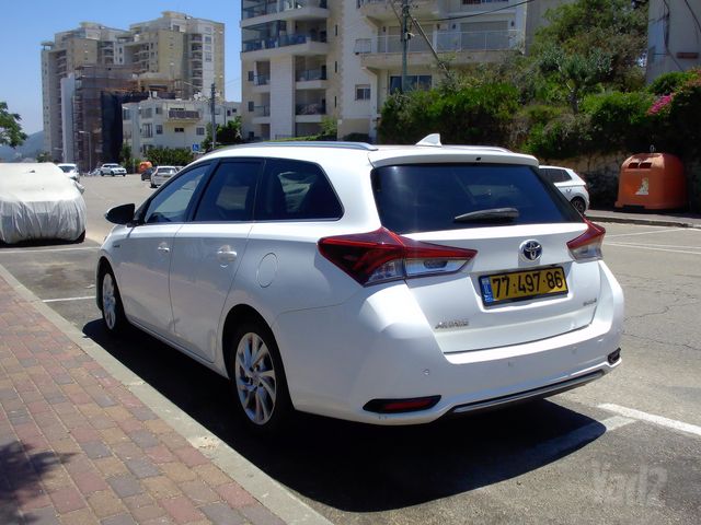 טויוטה אוריס