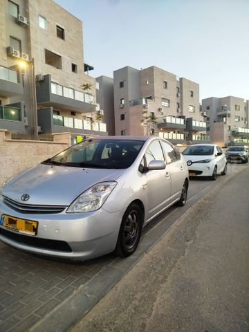 מודעת רכב טויוטה פריוס