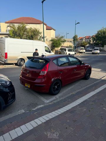 יונדאי i30