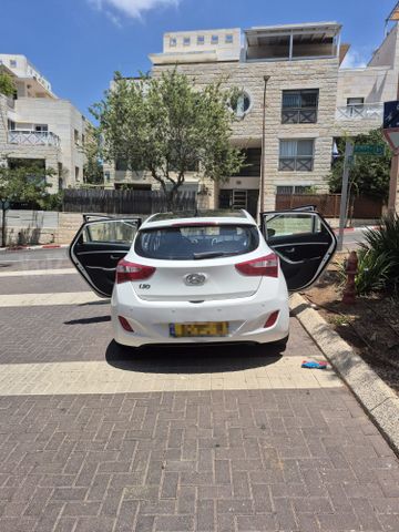 יונדאי i30