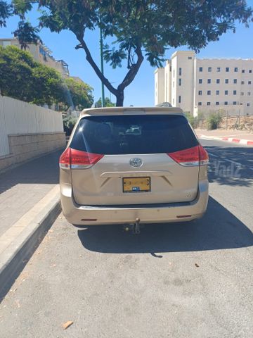 מודעת רכב טויוטה סיינה