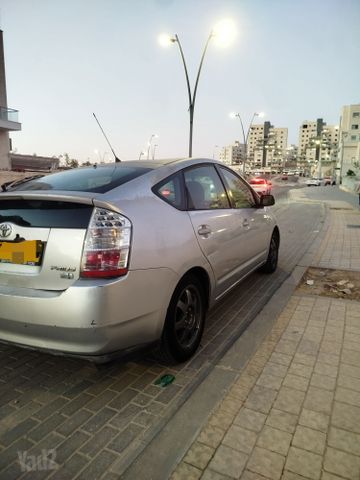 טויוטה פריוס