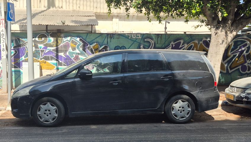מיצובישי גרנדיס
