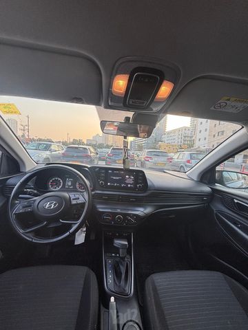 יונדאי i20