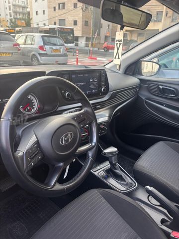 יונדאי i20
