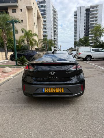 יונדאי איוניק