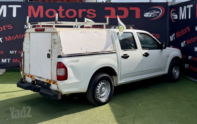 איסוזו די-מקס