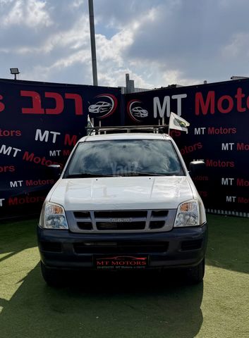 איסוזו די-מקס