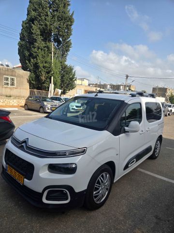 מודעת רכב סיטרואן ברלינגו