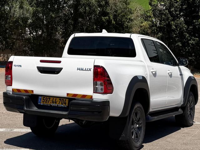 טויוטה היילקס