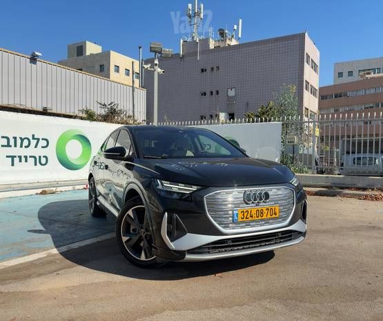 מודעת רכב אאודי Q4 e-tron
