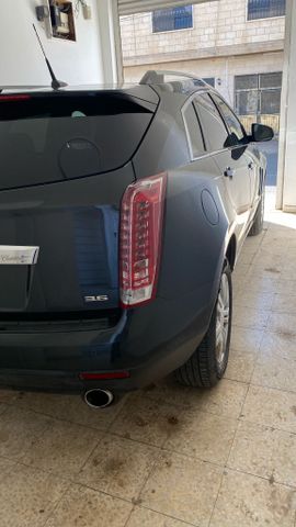 קאדילק SRX