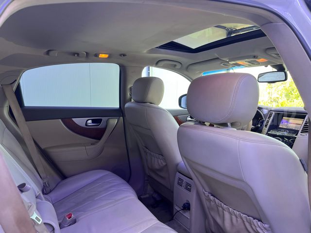 אינפיניטי QX70
