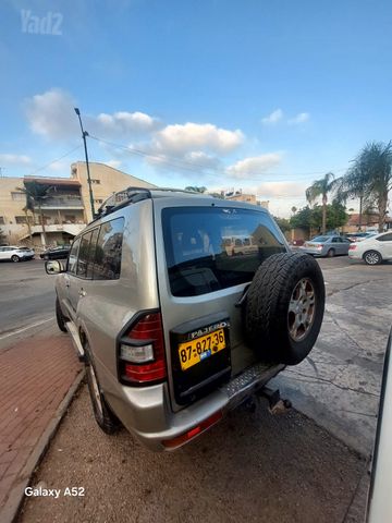 מיצובישי פג'רו