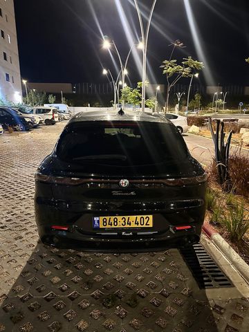 אלפא רומיאו טונלה