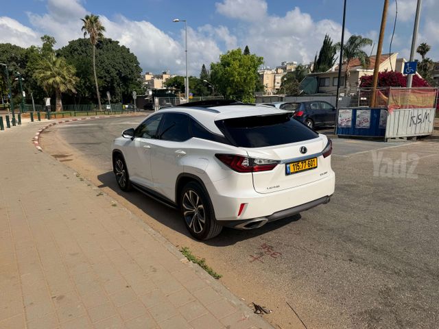 לקסוס RX